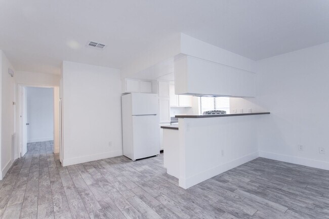 Building Photo - 32955 Canyon Vista Rd