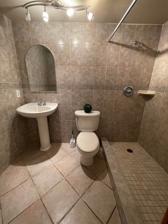 Building Photo - 5971 La Pinata Blvd