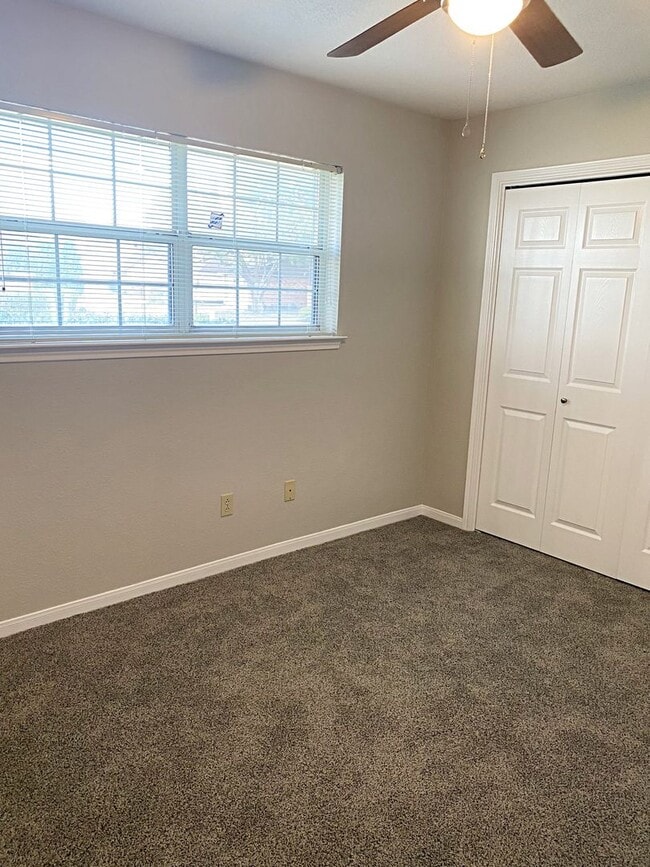 Building Photo - 9170 Manion Dr