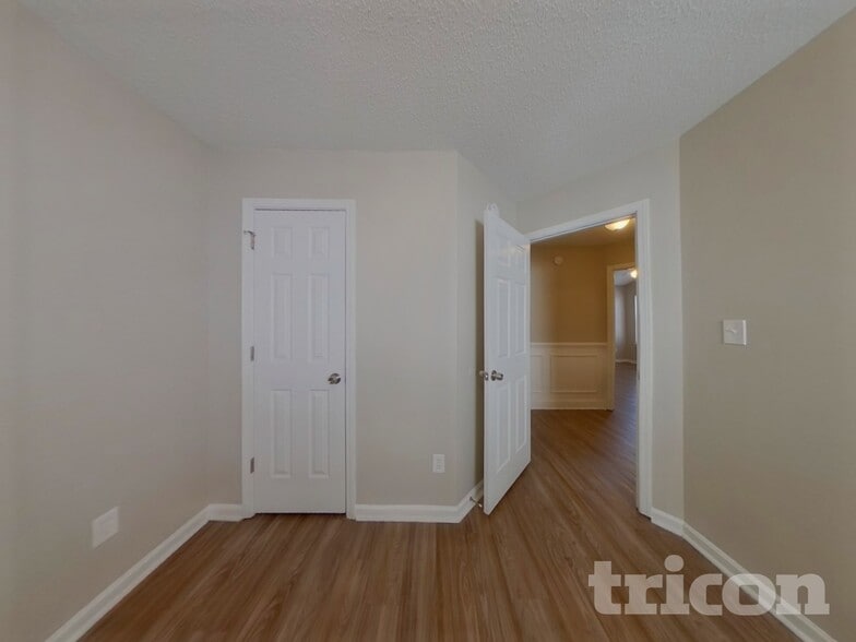 Building Photo - 340 Peachtree Rd