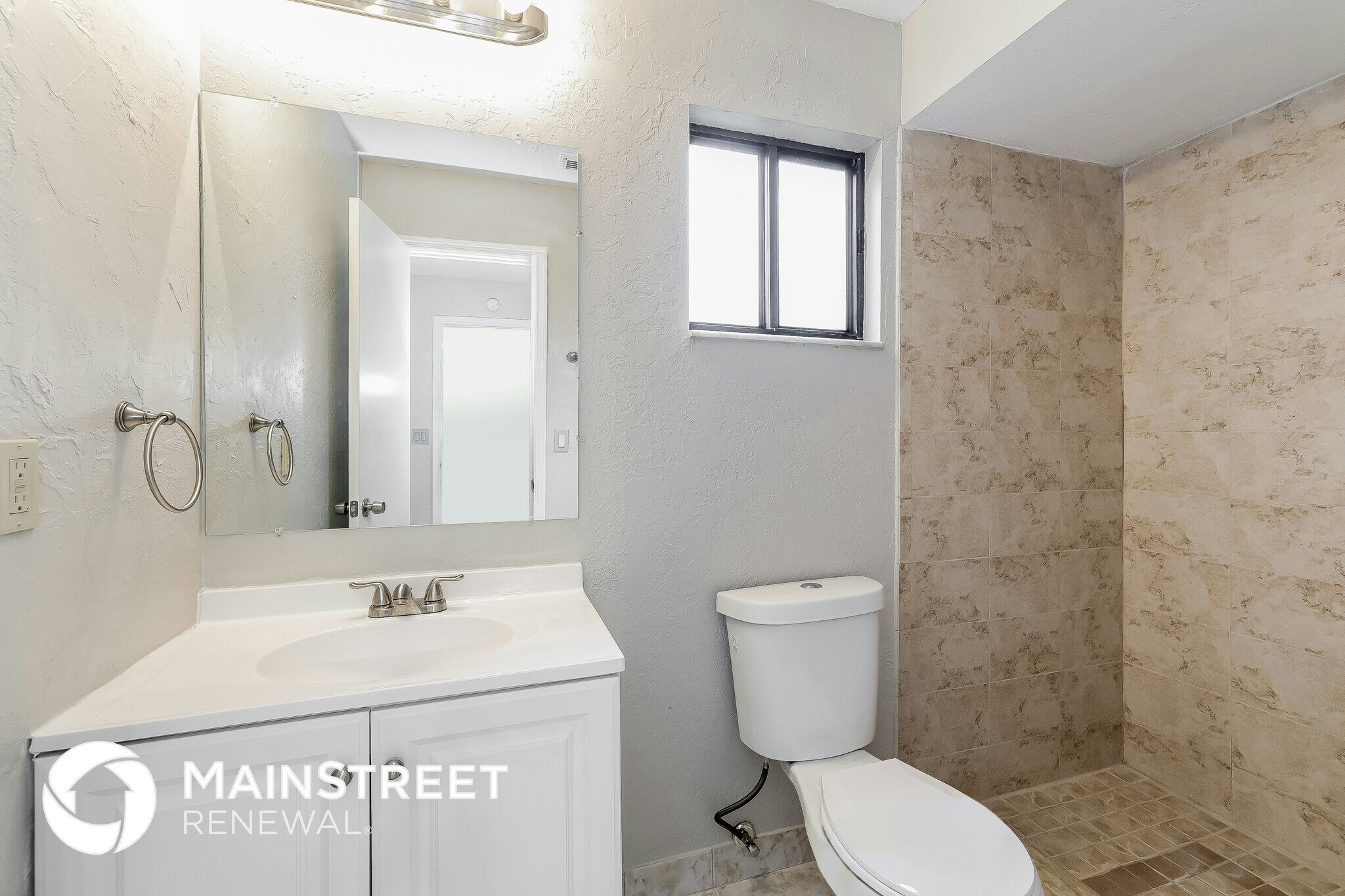 Building Photo - 240 Grifford Dr