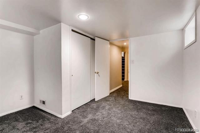 Building Photo - 5875 W 39th Ave