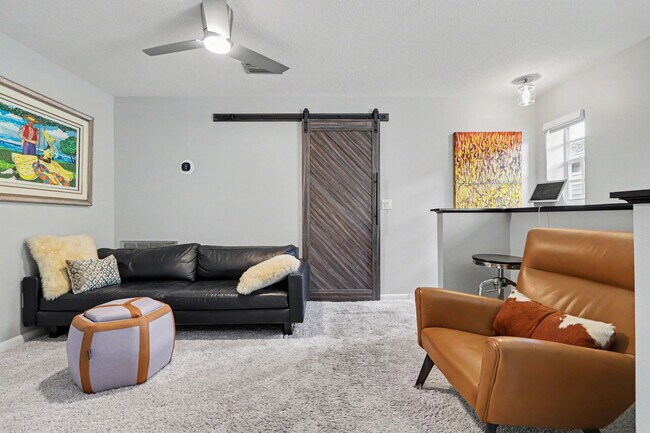 Building Photo - 6600 Gentle Ben Cir