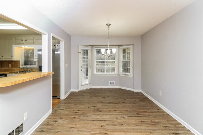Building Photo - 2979 Mike Dr