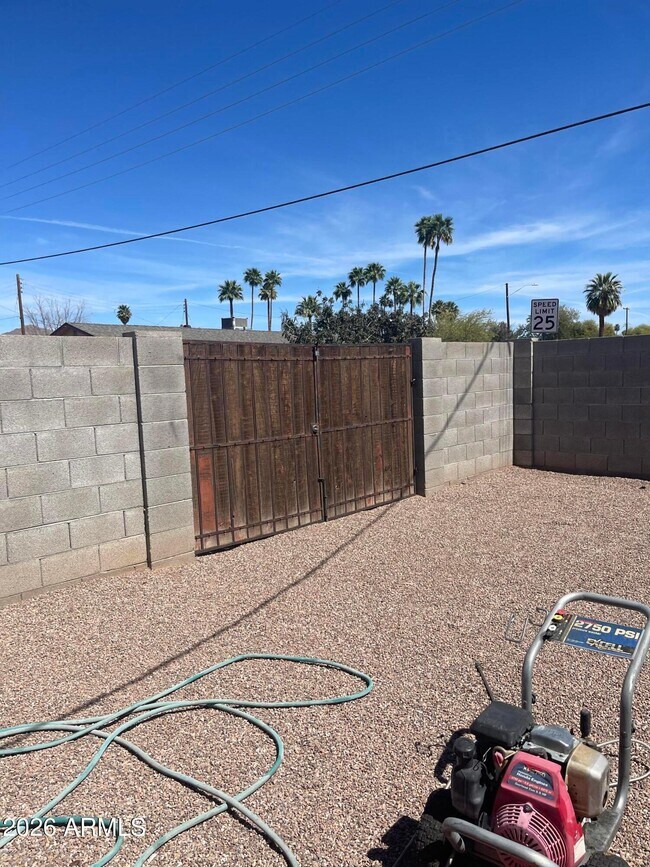 Building Photo - 1811 N 44th St