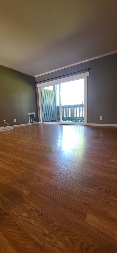 Building Photo - Vallejo Studio available for rent in excellent location over looking Dan Foley Park