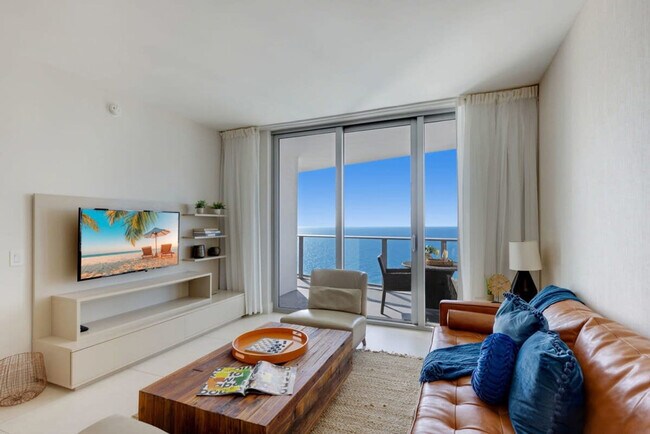 Building Photo - 4111 S Ocean Dr