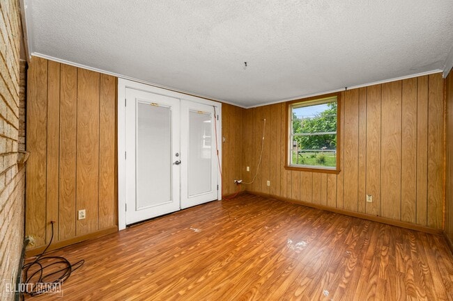 Building Photo - 2020 Clover Ln