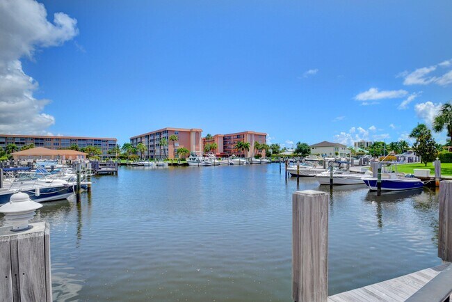 Building Photo - 2717 Florida Blvd