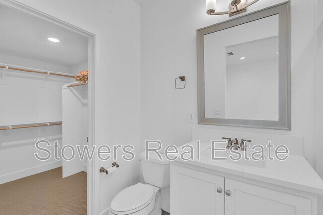 Building Photo - 176 Raven Cir