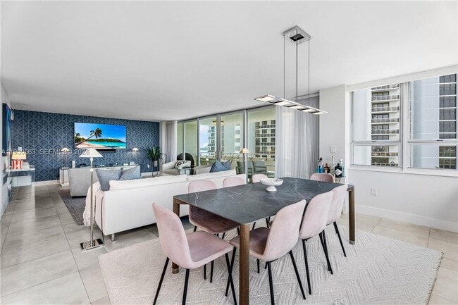 Building Photo - 11 Island Ave