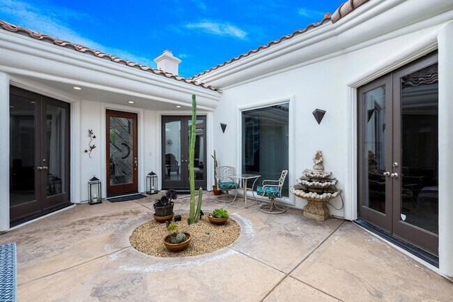 Building Photo - 79215 Mandarina