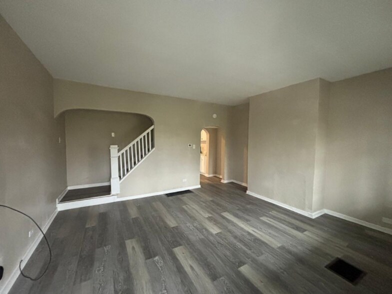 Building Photo - 631 Melwood Ave