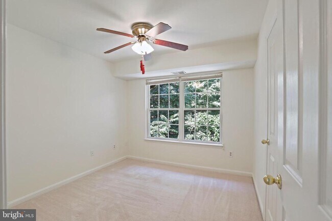 Building Photo - 4124 Monument Ct
