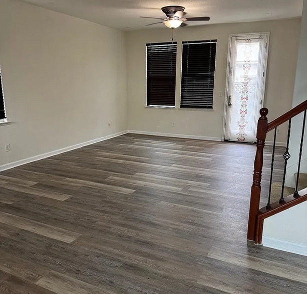 Building Photo - 88 Sluice Way