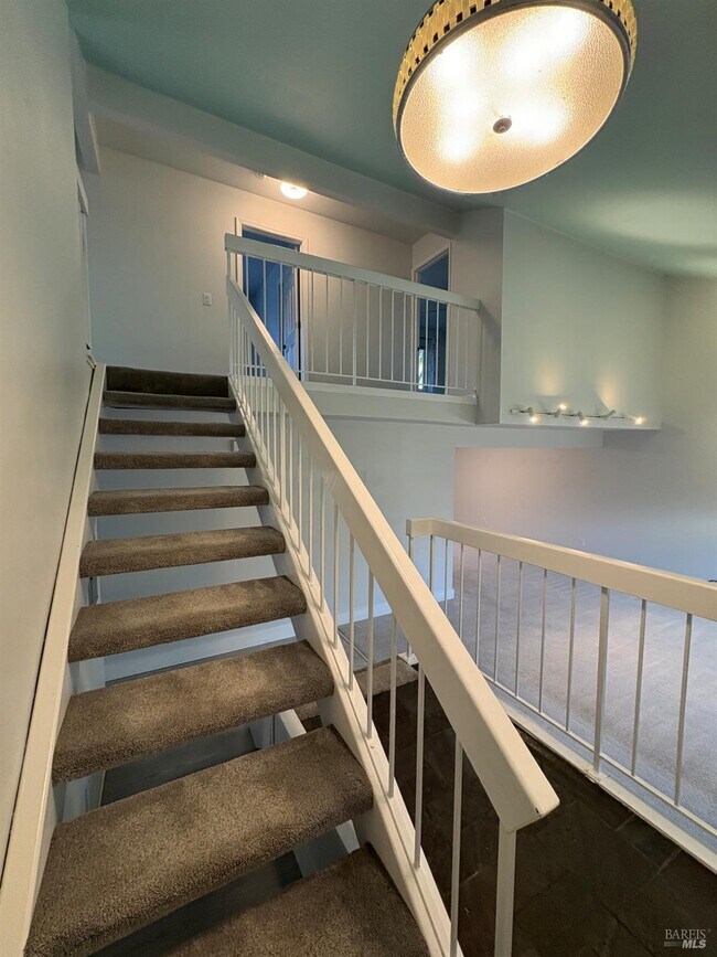 Building Photo - 5705 Davis Cir