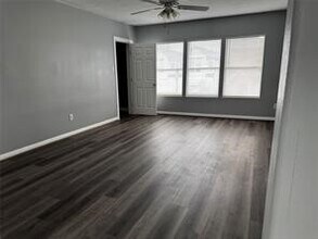 Building Photo - 2716 Truxillo St