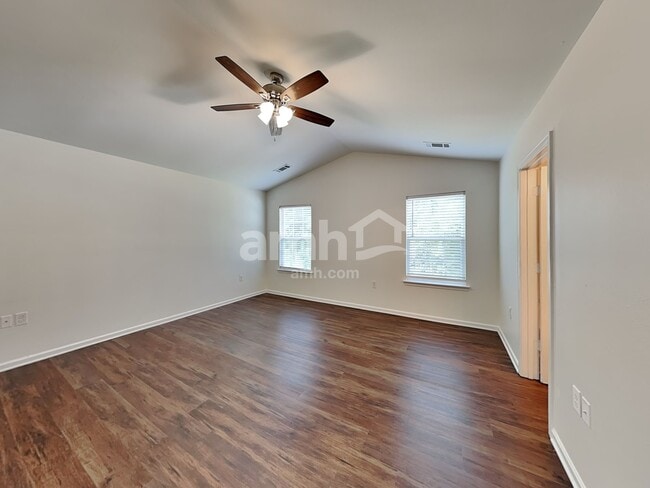 Building Photo - 9624 Eagle Feathers Dr