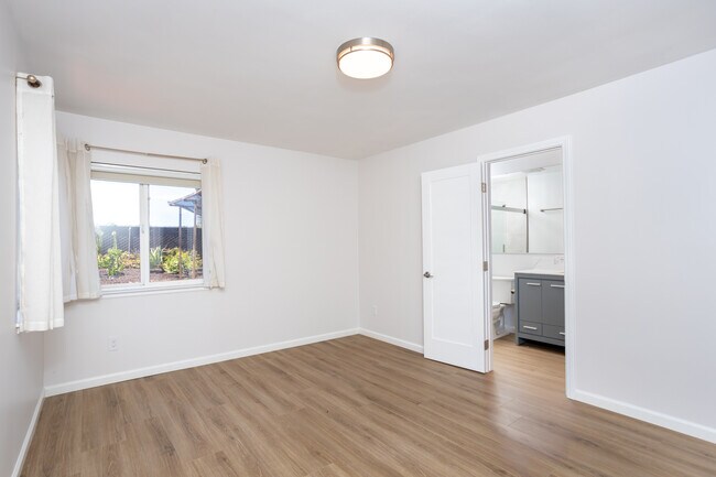 Building Photo - 4742 Seaford Pl