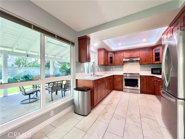 Building Photo - 9256 Crocus Ave