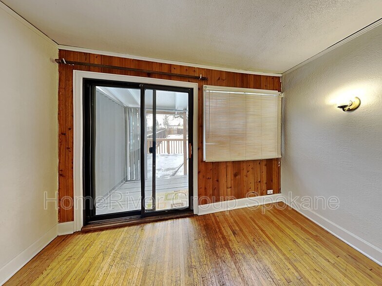 Building Photo - 3104 E 30th Ave