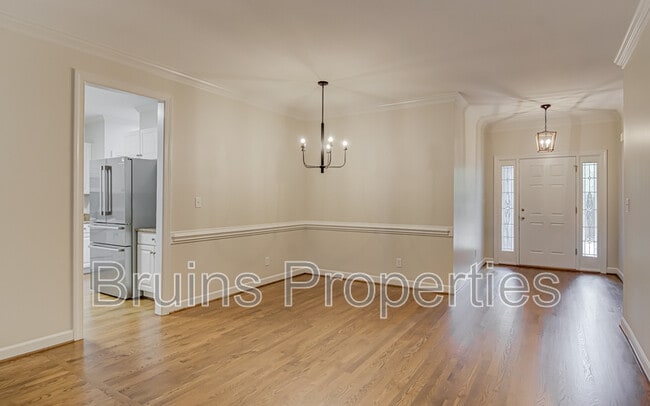 Building Photo - 8 Indigo Cove