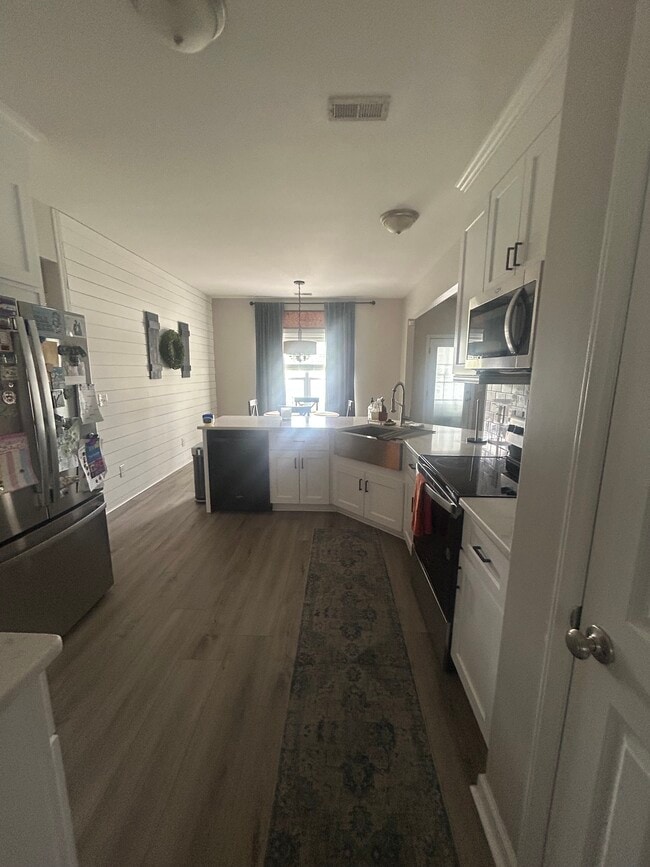 Building Photo - 4304 Dublin Rd