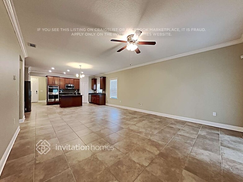 Building Photo - 7526 39th Ave E