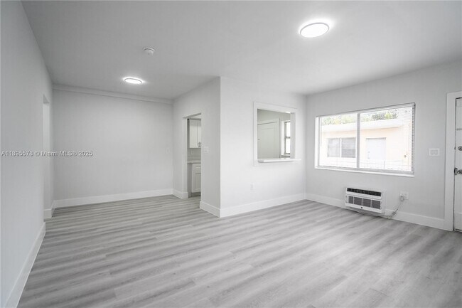 Building Photo - 7315 Harding Ave