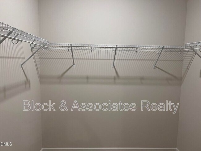 Building Photo - 51 Blue Aspen Dr