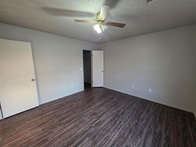 Building Photo - 47 Echo Ln