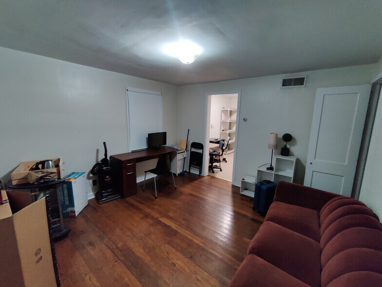 Building Photo - 1 Bassett Pl