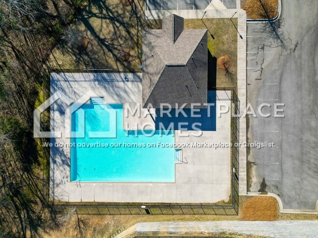 Building Photo - 4606 Southwind Rd