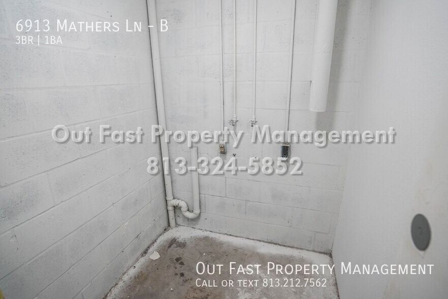 Building Photo - 6913 Mathers Ln