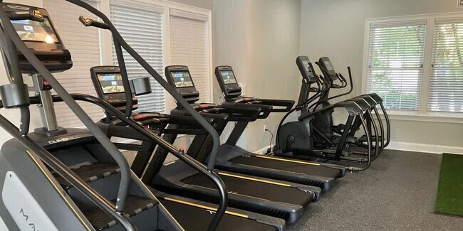 Building Photo - 3107 Highlander Pt