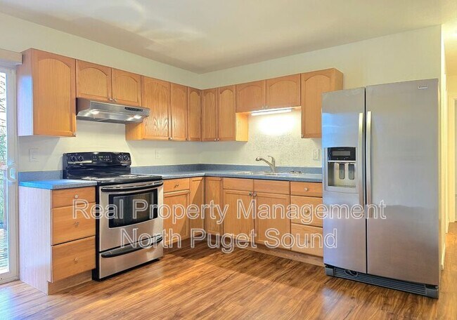 Building Photo - 8311 15th Pl NE