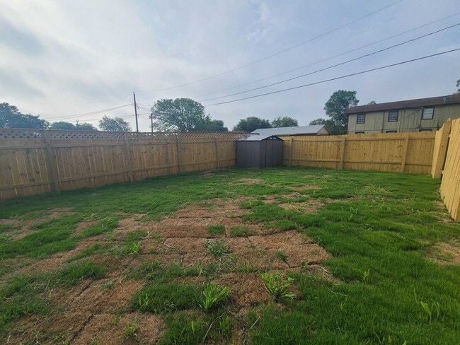 Building Photo - 1153 Magnolia St