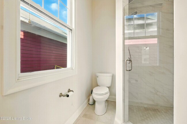 Building Photo - 8707 Featherbell Blvd