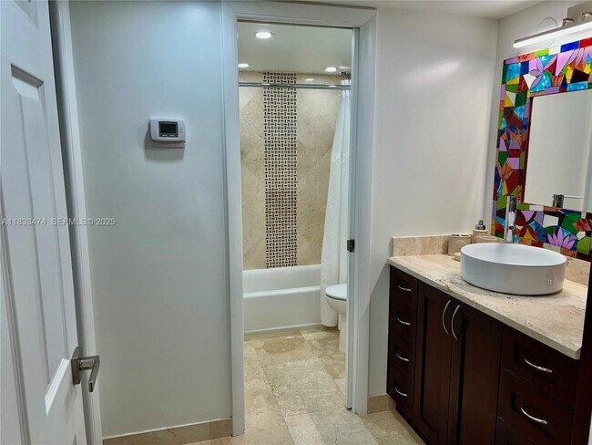 Building Photo - 3140 S Ocean Dr