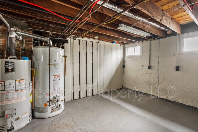 Building Photo - 9 Bretton Rd