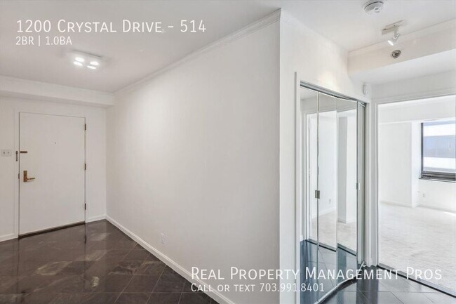 Building Photo - 1200 Crystal Dr