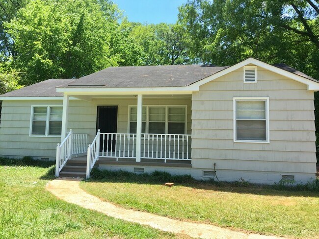 Primary Photo - 756 Meadowbrook Dr