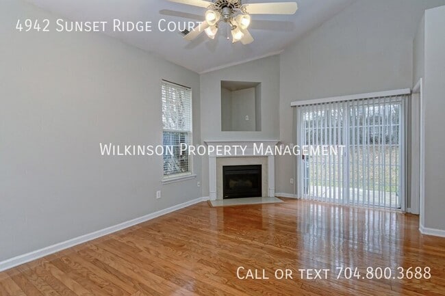 Building Photo - 4942 Sunset Ridge Ct