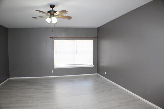 Building Photo - 7342 Regency Square Ct