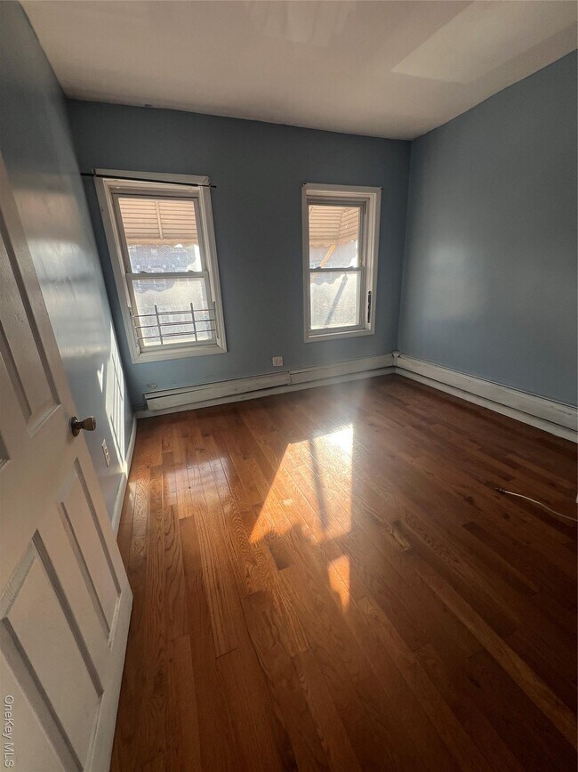 Building Photo - 177-37 106th Ave