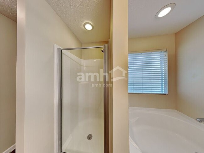 Building Photo - 3524 Boxelder Wy