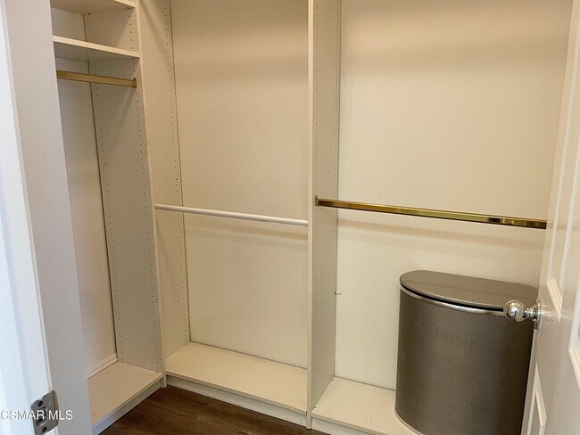 Building Photo - 4149 Flowerview Ct