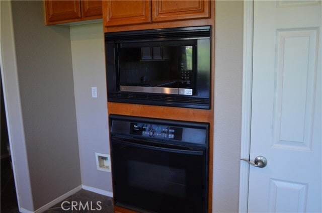 Building Photo - 16448 Los Coyotes St