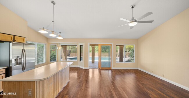 Building Photo - 4104 E Palo Brea Ln