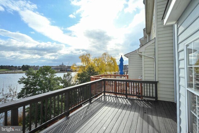 Building Photo - 44171 Paget Terrace